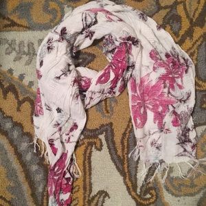 Hinge Scarf